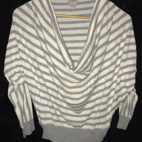 Bundle of 2 Converse Asymmetrical Cowl Neck & 3/4 Sleeve Black Sweaters - Picture 4 of 10